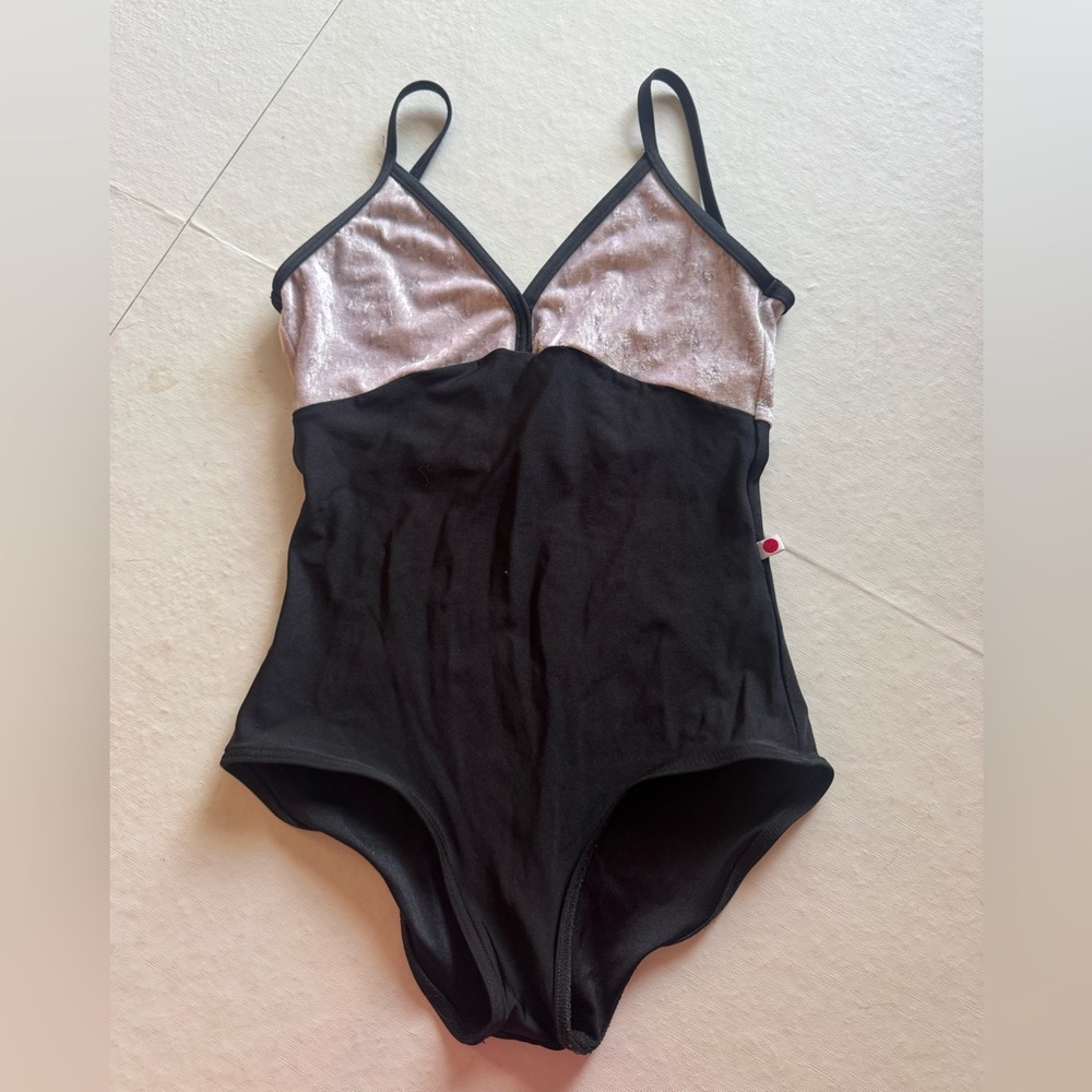 Yumiko leotard size medium